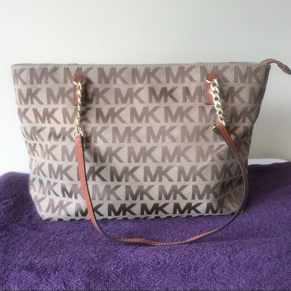 Micheal Kors designer bag